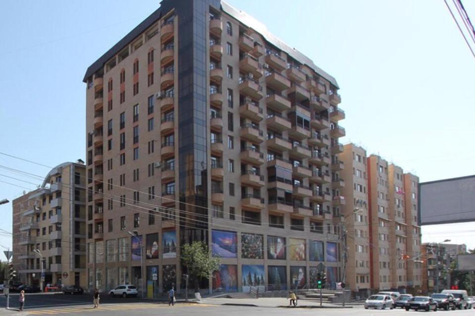 Metro Apartment Yerevan Exterior photo